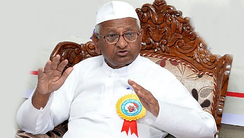 ಡಾ. ಶಿವಕುಮಾರ್ ಸ್ವಾಮೀಜಿ ಅವರನ್ನು ಭೇಟಿ ಮಾಡಿದ ಹಜಾರೆ