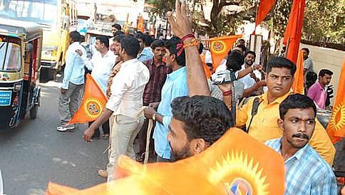 ಭಜರಂಗದಳ ಕಾರ್ಯಕರ್ತನ ಕೊಲೆ: ಮೂಡುಬಿದಿರೆಯಲ್ಲಿ ಉದ್ವಿಗ್ನ