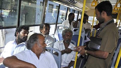 ಕಬ್ಬನ್‍ನಲ್ಲಿ ವಿದ್ಯಾರ್ಥಿ ಕಂಡಕ್ಟರ್ಸ್