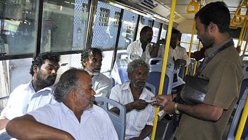 ಕಬ್ಬನ್ನಲ್ಲಿ ವಿದ್ಯಾರ್ಥಿ ಕಂಡಕ್ಟರ್ಸ್