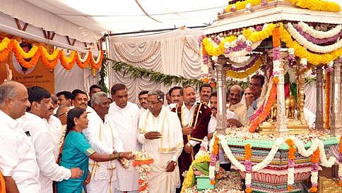 ಪ್ರಗತಿಪರ ರೈತ ಪುಟ್ಟಯ್ಯರಿಂದ ವಿಶ್ವವಿಖ್ಯಾತ ಮೈಸೂರು ದಸರಾ ಉತ್ಸವಕ್ಕೆ ಚಾಲನೆ