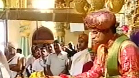 ಯದುವೀರ ಒಡೆಯರ್ ಚೊಚ್ಚಲ ಖಾಸಗಿ ದರ್ಬಾರ್ ಆರಂಭ