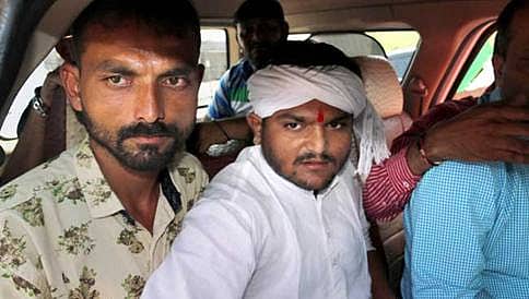 'ಪೊಲೀಸರನ್ನು ಕೊಲ್ಲಿ' ಹೇಳಿಕೆ: ಹಾರ್ದಿಕ್ ವಿರುದ್ಧ ದೇಶದ್ರೋಹದ ಕೇಸ್ ದಾಖಲು
