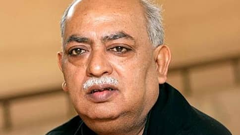 ಮೂವರು ಸಾಹಿತಿಗಳಿಂದ ಪ್ರಶಸ್ತಿ ವಾಪಸ್
