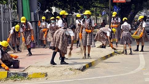 ಶಾಲೆಗಳಲ್ಲಿ ತಿಂಗಳ ಸ್ವಚ್ಛತಾ ಅಭಿಯಾನ