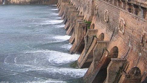 ವರುಣನ ಅವಕೃಪೆ: ತಳ ಕಂಡಿವೆ ರಾಜ್ಯದ ಜಲಾಶಯಗಳು
