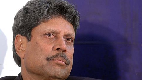 ಸಚಿನ್‌ಗೆ ದ್ವಿಶತಕ, ತ್ರಿಶಕ ಬಾರಿಸುವುದು ಗೊತ್ತಿಲ್ಲ: ಕಪಿಲ್ ದೇವ್