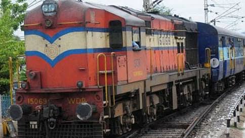 ಬಿಹಾರದ ರೈಲಿನಲ್ಲಿ 7 ಬಾಂಬ್ ಗಳ ಪತ್ತೆ: ತಪ್ಪಿದ ಅನಾಹುತ