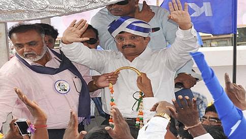 ಮೋದಿ ಭಾಷಣಕಾರ ಅಷ್ಟೆ, ಕೆಲಸಗಾರನಲ್ಲ: ಆನಂದ ರಾಜ್