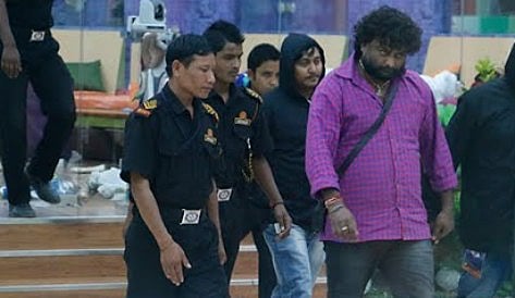 ಬಂಧನ ಭೀತಿಯಲ್ಲಿ ಹುಚ್ಚ ವೆಂಕಟ್?