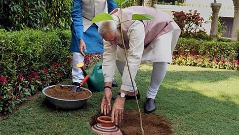 ಪ್ರಧಾನಿ ಮನೆ ಎದುರು ಎಕೆ 47 ಗುಂಡು ಹಾರಾಟ
