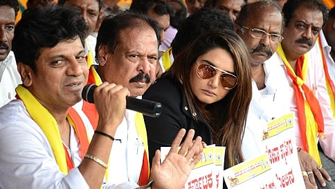 ರಾಜ್ಯ ಸಂಸದರ ರಾಜೀನಾಮೆಗೆ ನಟ ಶಿವರಾಜ್ ಕುಮಾರ್ ಆಗ್ರಹ
