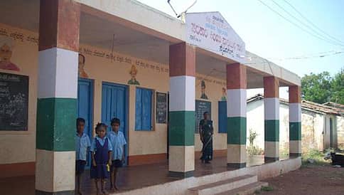 ಮಳೆ ಬರುವ ವೇಳೆ ಶಾಲೆಗಳಲ್ಲಿ ಈ ಮುನ್ನೆಚ್ಚರಿಕೆ ಕ್ರಮ ಕೈಗೊಳ್ಳಿ: ಸುತ್ತೊಲೆ ಹೊರಡಿಸಿದ ಶಿಕ್ಷಣ ಇಲಾಖೆ