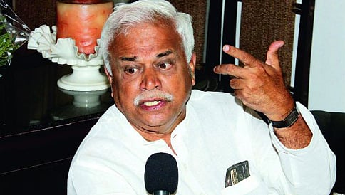 ಅಮೆರಿಕ, ಫ್ರಾನ್ಸ್ ಗೆ ದೇಶಪಾಂಡೆ