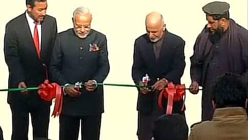 ಅಫ್ಘಾನಿಸ್ತಾನದಲ್ಲಿ ಮೋದಿ, ಘನಿಯಿಂದ ಸಂಸತ್ ಭವನ ಉದ್ಘಾಟನೆ; ಒಂದು ವಿಭಾಗಕ್ಕೆ ವಾಜಪೇಯಿ ಹೆಸರು