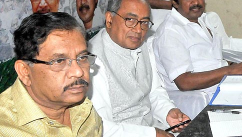 ವಿಶ್ವನಾಥ್ ಜೋಕ್ ಮಾಡ್ತಾರೆ, ಅಂಬಿ ನಟ