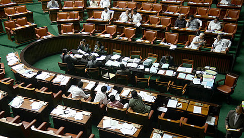 ವಕ್ಫ್ ಸಚಿವರ ಬೆವರಿಳಿಸಿದ ಪ್ರತಿಪಕ್ಷಗಳು, ಸಭಾತ್ಯಾಗ