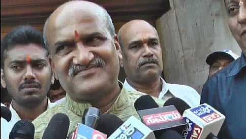 ಪ್ರೇಮಿಗಳ ದಿನಾಚರಣೆ ಮಾಡಿದರೆ ಮದುವೆ ಮಾಡಿಸುತ್ತೇವೆ: ಮುತಾಲಿಕ್ ಎಚ್ಚರಿಕೆ