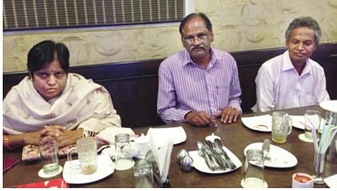 ಎಸ್ಸೈ ಕೆಲಸ ಕೊಡಿಸುವ ಆಮಿಷ, ಮೂವರ ಸೆರೆ