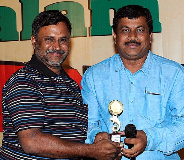 ಹೊಸ್ಮನೆ ಮೂರ್ತಿ ಮತ್ತು ರವಿ ಸಂತೆಹಕ್ಲು