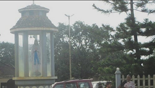 ಕಿಡಿಗೇಡಿಗಳಿಂದ ಚರ್ಚ್ ಮೇಲೆ ದಾಳಿ