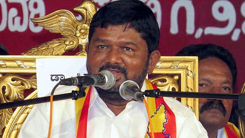 ಹಿಂದಿ ಹೇರಿಕೆ ವಿರೋಧಿಸಿ: ಸಿದ್ದಲಿಂಗಯ್ಯ