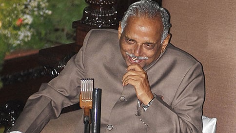 ಅಧಿಕಾರಶಾಹಿ ಧೋರಣೆ ವಿರುದ್ಧ ಕಾಗೋಡು ಆಕ್ರೋಶ