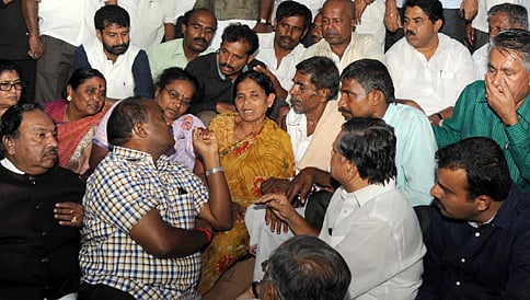 ಪರಿಷತ್ನಲ್ಲಿ ರವಿ ಸಾವಿನ ಕೋಲಾಹಲ