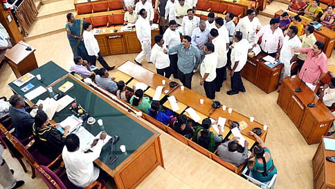 ಬಿಬಿಎಂಪಿ ಮೂರು, ಬೆಂಗಳೂರು ಚೂರು