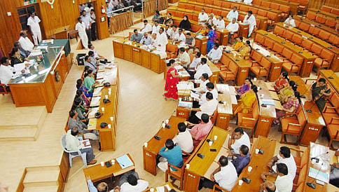 ವಿಭಜನೆಗೆ ಆಕ್ರೋಶ, ನೋಟಿಸ್ಗೆ ವಿರೋಧ