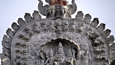 ಮಥುರಾ ಜಿಲ್ಲೆಯಲ್ಲಿ ದೇವಸ್ಥಾನ ನಿರ್ಮಿಸಿದ ಮುಸ್ಲಿಂ ಗ್ರಾಮ ಮುಖಂಡ