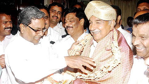 ಕೇರಳ ಸಿಎಂಗೆ ಬಂದ ದಾರಿಗೆ ಸುಂಕವಿಲ್ಲ