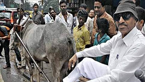 ವಾಟಾಳ್‍ಗೆ ಅಕ್ರಮ ಬಂಧನ