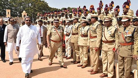 ಪೊಲೀಸ್ ಇಲಾಖೆ ಮುಕ್ತವಾಗಿ ಕೆಲಸ ಮಾಡಬೇಕು: ಸಿಎಂ ಕಿವಿಮಾತು