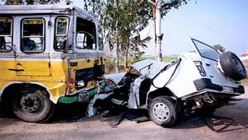ಲಾರಿ, ಜೀಪ್ ನಡುವೆ ಮುಖಾಮುಖಿ ಡಿಕ್ಕಿ: ನಾಲ್ವರ ಸಾವು