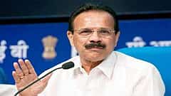 'ಚುನಾವಣೆಗೆ ಸ್ಪರ್ಧಿಸುವಂತೆ ತುಂಬಾ ಹಿಂಸೆ ಕೊಡ್ತಿದ್ದಾರೆ': ರಾಜಕೀಯ ನಿವೃತ್ತಿ ವಾಪಸ್ ಕುರಿತು ಸದಾನಂದಗೌಡ ಹೇಳಿಕೆ!