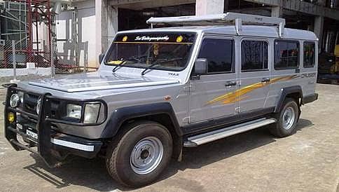 ಟೈರ್ ಸ್ಫೋಟಗೊಂಡು ಕ್ರೂಸರ್ ವಾಹನ ಪಲ್ಟಿ: ಐವರು ದುರ್ಮರಣ