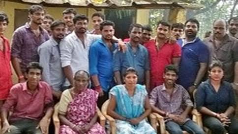 ಹಿಂದೂ ಧರ್ಮಕ್ಕೆ ಮರು ಮತಾಂತರಗೊಂಡ ಕ್ರೈಸ್ತ ಕುಟುಂಬ