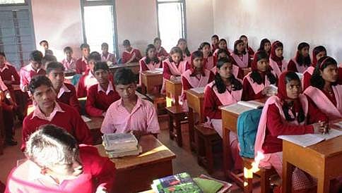 ನಮ್ ಮಕ್ಕಳನ್ನು ಪಾಸ್ ಮಾಡ್ಬೇಡಿ