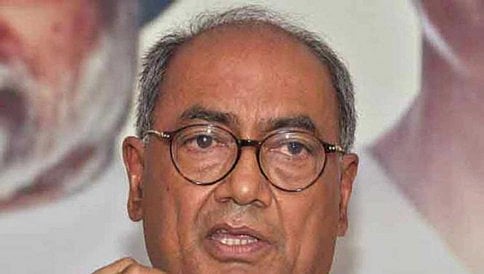 ವ್ಯಾಪಂ ಹಗರಣ ಸಿಬಿಐ ಗೆ ವಹಿಸಲು ಸುಪ್ರಿಂ ಸೂಚಿಸಲಿ, ದಿಗ್ವಿಜಯ್ ಸಿಂಗ್ ಮನವಿ
