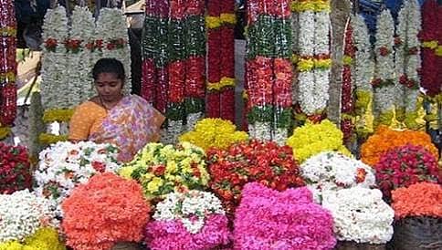 ಮಾರ್ಕೆಟ್ ಹೂ ಮಳಿಗೆ ನೆಲಸಮ ತಡೆ ಮುಂದುವರಿಕೆ