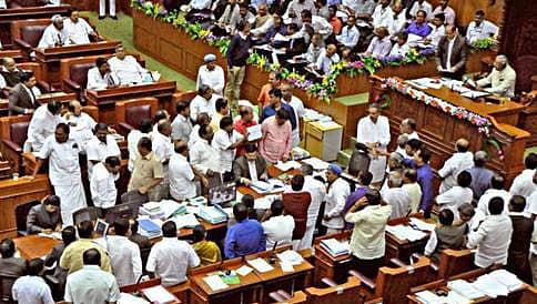 ಬೆಳಗಾವಿ ಅಧಿವೇಶನ: ಸದನದಲ್ಲೂ ಸಮನ್ವಯದ ಕೊರತೆ; ತಾನೇ ಇಕ್ಕಟ್ಟಿಗೆ ಸಿಲುಕಿದ ಬಿಜೆಪಿ!