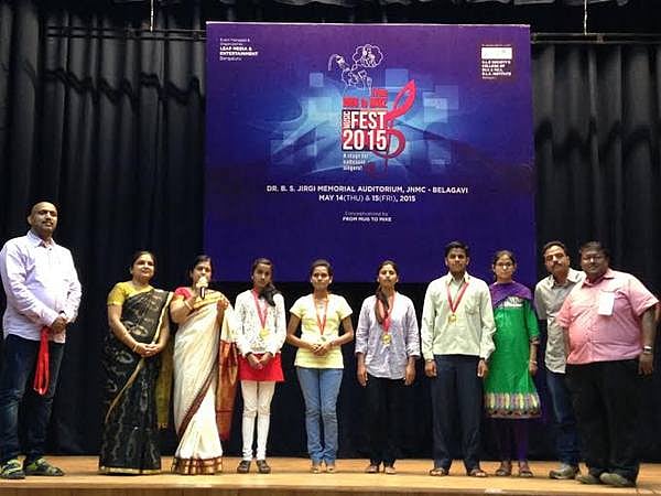 ಮಗ್ ಟು ಮೈಕ್ 2015 ಆಡಿಶನ್ಸ್