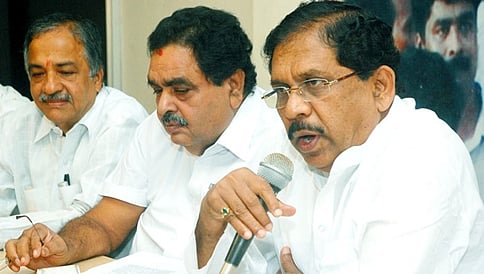 ಒಂದು ವರ್ಷ ರೈತರ ಸಾಲ ವಸೂಲಿ ಬೇಡ: ಡಾ.ಜಿ.ಪರಮೇಶ್ವರ