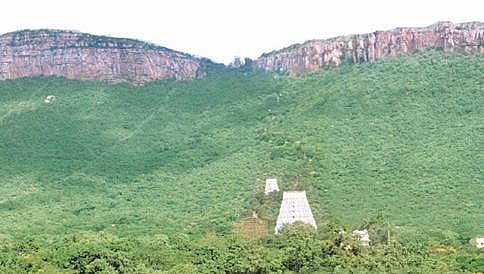 ತಿರುಮಲ ಬೆಟ್ಟದಲ್ಲಿ ಸುರಂಗ ಕೊರೆಯುವುದು ಅನಿಷ್ಟ; ಟಿಟಿಡಿ ಎಚ್ಚರಿಕೆ