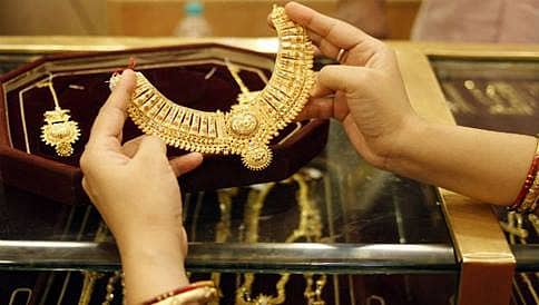 25 ಸಾವಿರಕ್ಕೆ ಇಳಿದ ಚಿನ್ನ