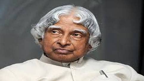 ಅಬ್ದುಲ್ ಕಲಾಂ ಅಗಲಿಕೆ: ಶೋಕಾಚರಣೆ ಹಿನ್ನೆಲೆ ನವದೆಹಲಿಗೆ ರಾಷ್ಟಪತಿ ಪ್ರಣಬ್ ಮುಖರ್ಜಿ ವಾಪಸ್
