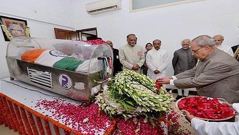 ಕಲಾಂ ಗೆ ರಾಷ್ಟ್ರಪತಿ, ಪ್ರಧಾನಿ, ಗಣ್ಯರಿಂದ ಅಂತಿಮ ನಮನ