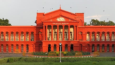 ಅಮಾನತ್ ಬ್ಯಾಂಕ್ ಠೇವಣಿದಾರರಿಗೆ ಹೈಕೋರ್ಟ್ ಸೂಚನೆ