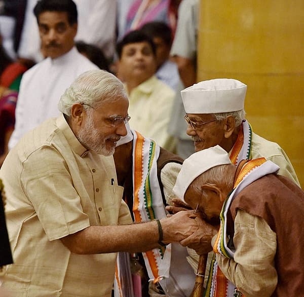 ಪ್ರಧಾನಿ ನರೇಂದ್ರ ಮೋದಿ ಅವರಿಗೆ ಸ್ವಾತಂತ್ರ್ಯ ಯೋಧರ ಅಭಿನಂದನೆ<br>
